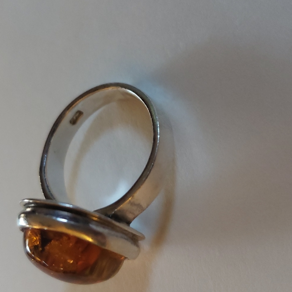 Pretty sterling silver genuine amber ring